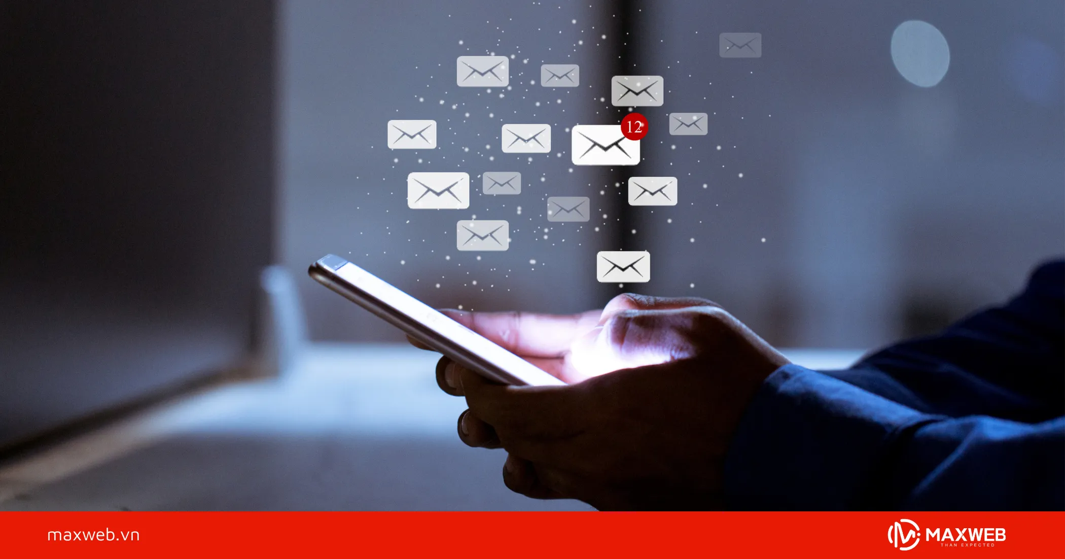 Dùng email marketing