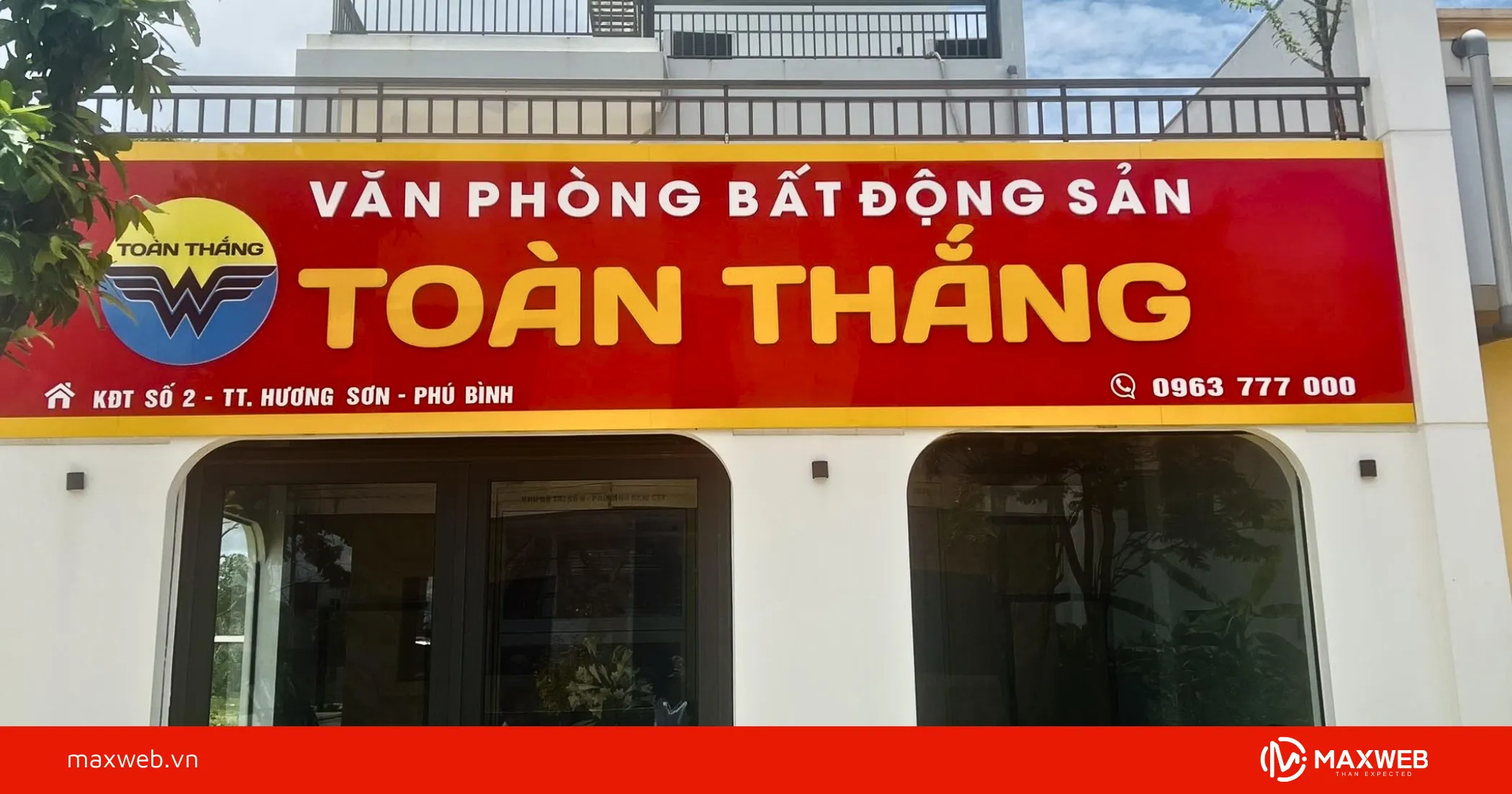 Bảng hiệu văn phòng bất động sản mẫu 1