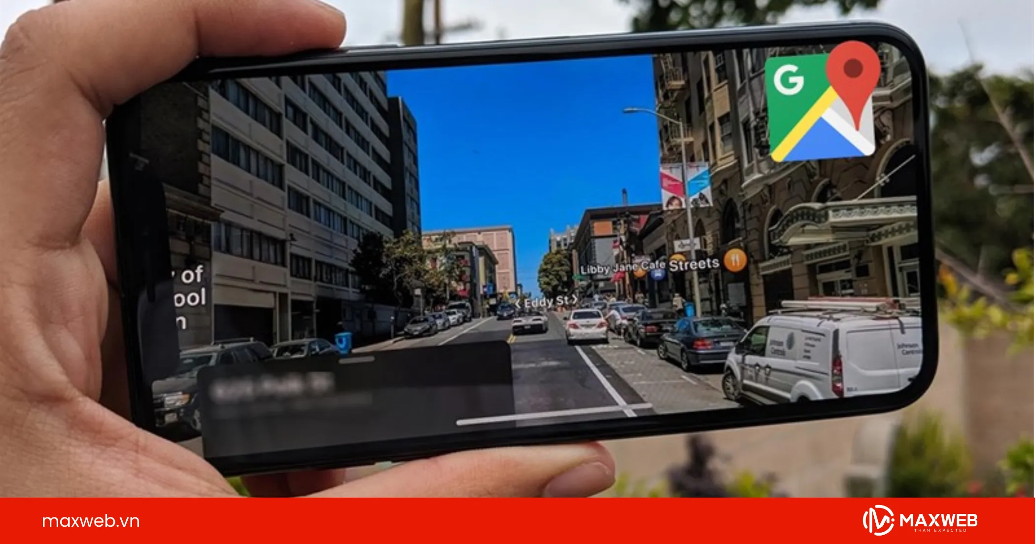 Bật chế độ 3D để quan sát địa điểm