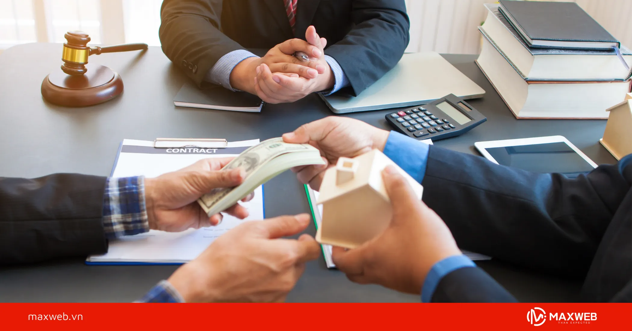 Đội ngũ tư vấn chuyên nghiệp, hỗ trợ khách hàng tận tâm