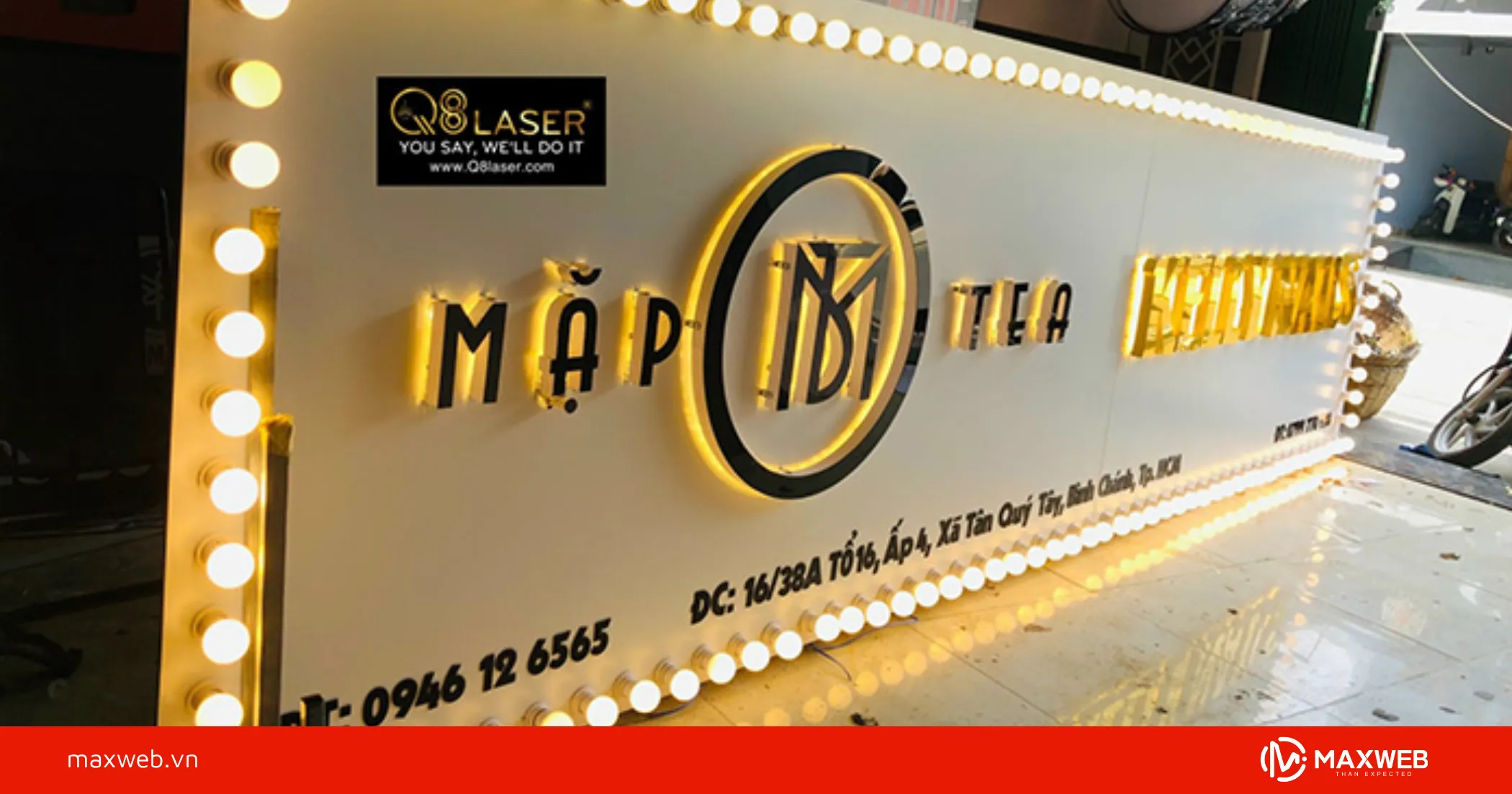 Bảng hiệu shop quần áo kèm LED