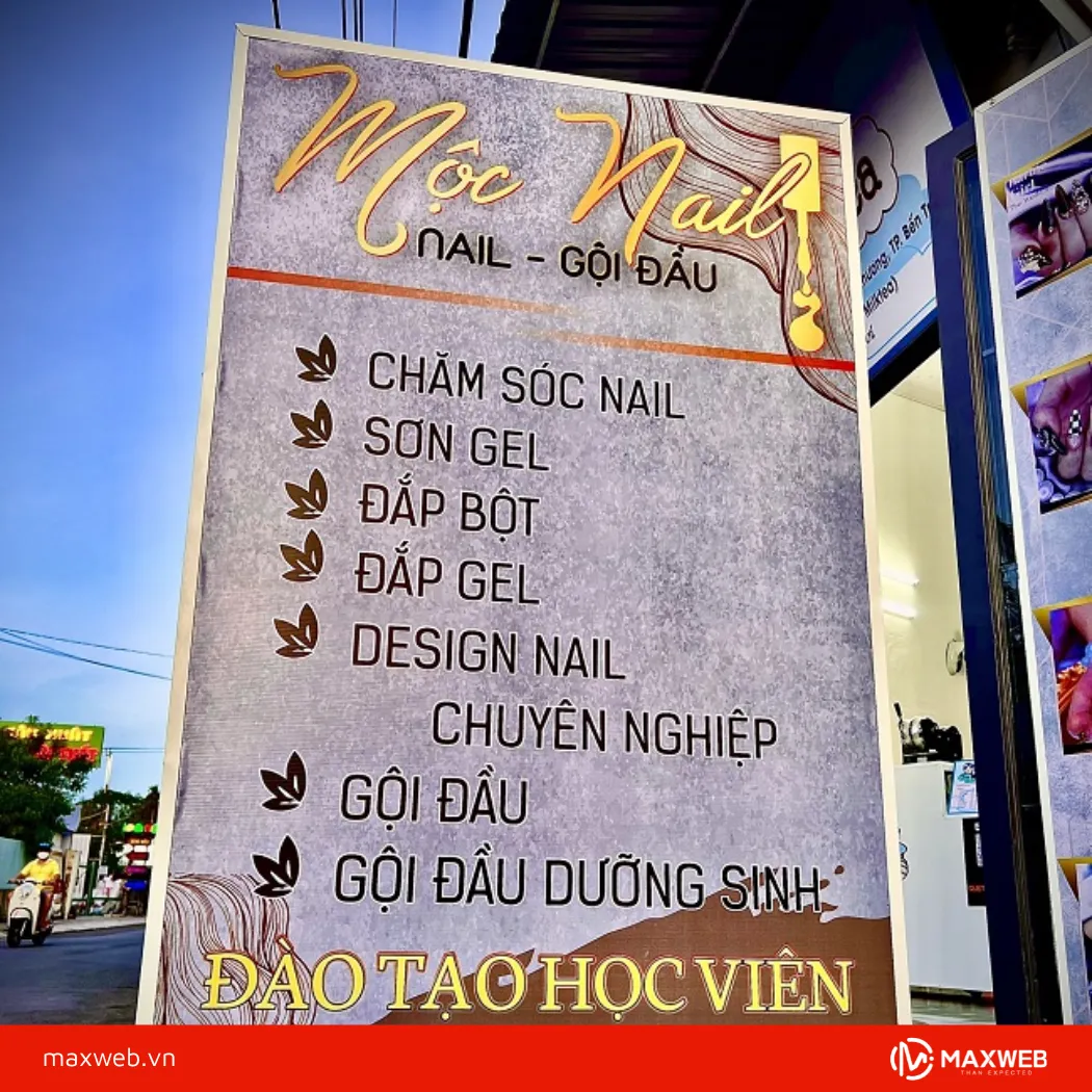 Bảng hiệu nail đứng dạng inox