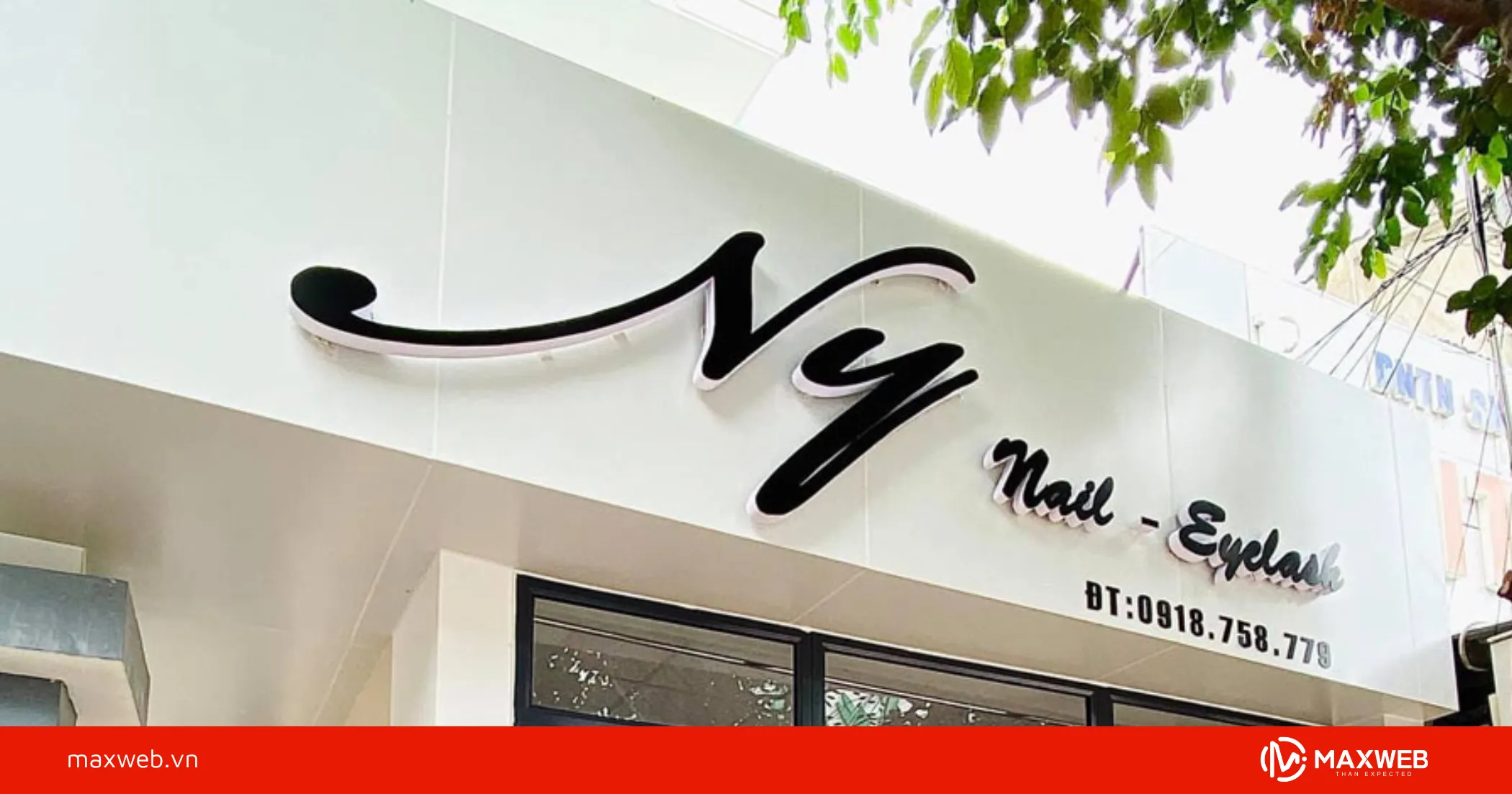 Bảng hiệu nail đơn giản - hiện đại