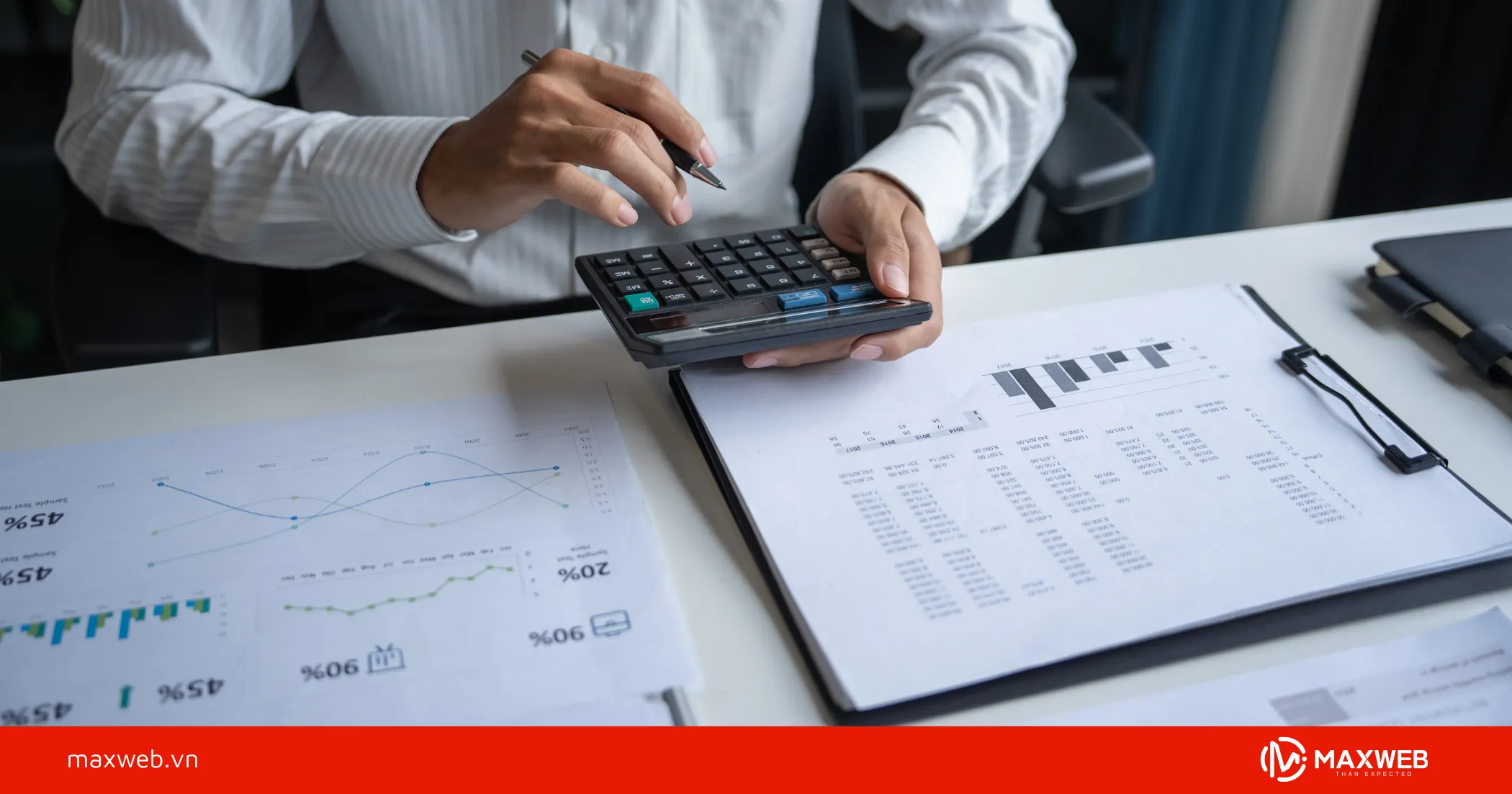 Theo dõi dữ liệu và tối ưu liên tục